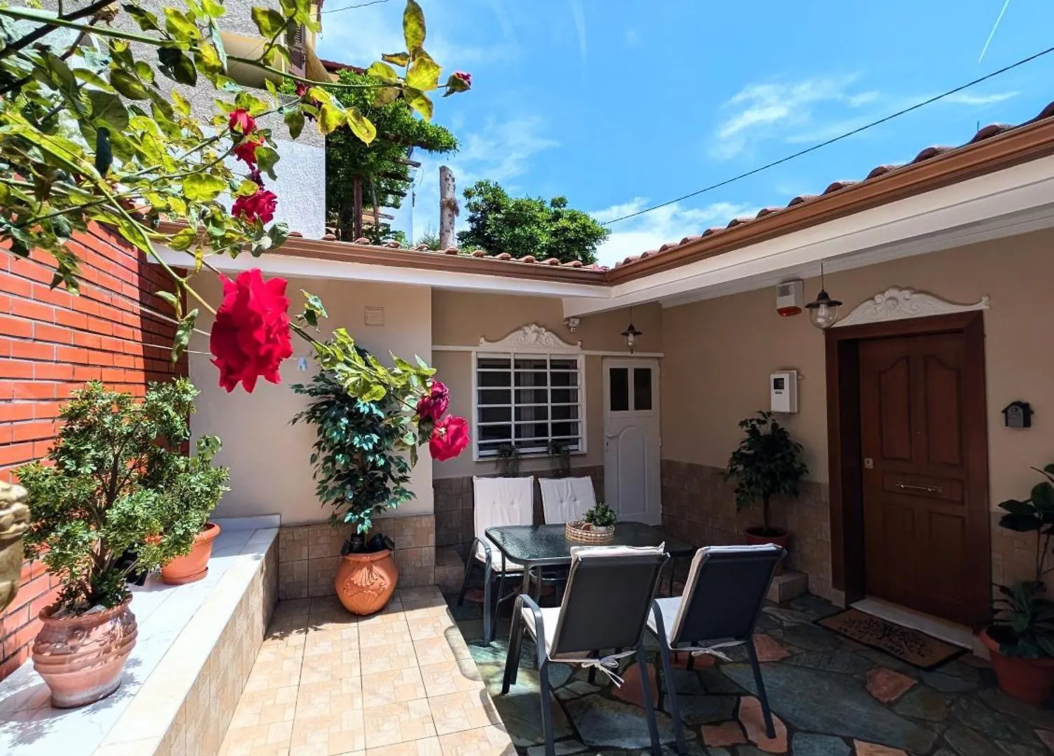 סלוניקי Under Castle Walls Cottage